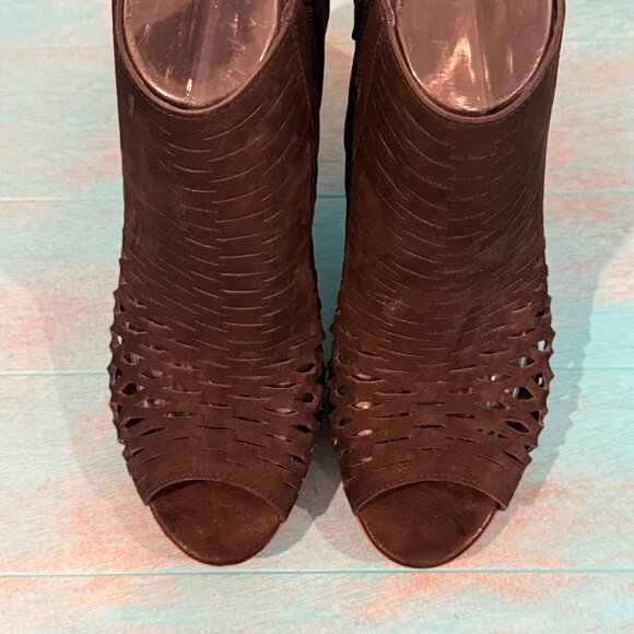 Paul Green Tacey Cutout Black Suede Heel Ankle Boots Booties Peeptoe Sz 6.5 - Picture 3 of 11